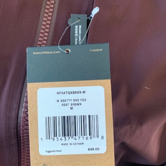 BNWT - Picture 4 of 6